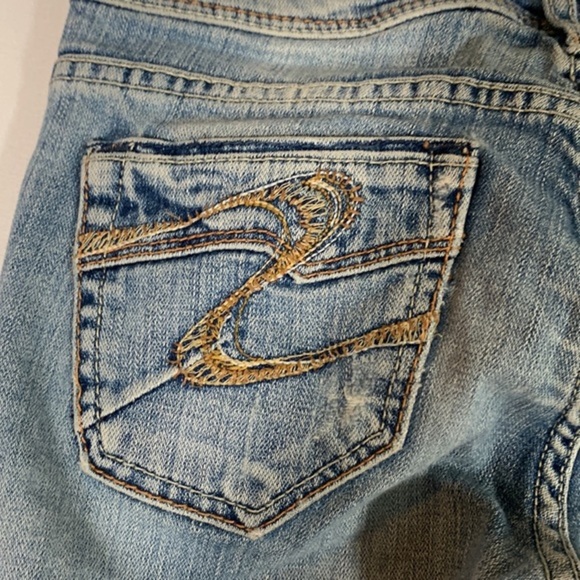 Silver Jeans Co. Light Blue Toni Distressed Jeans - Picture 8 of 13